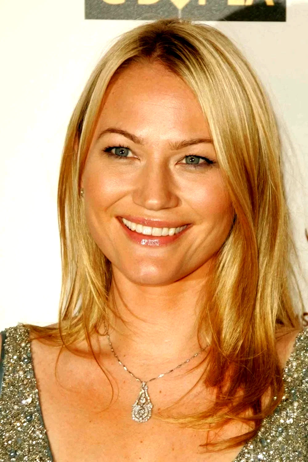  Sarah Wynter