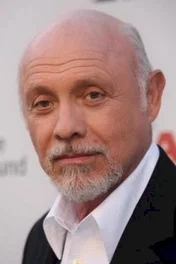 Hector Elizondo