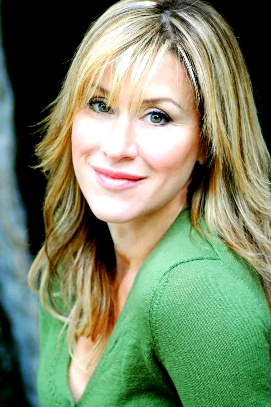 Lisa Ann Walter