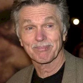 Photo star : Tom Skerritt