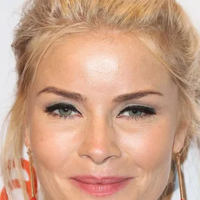 Photo star : Anita Briem