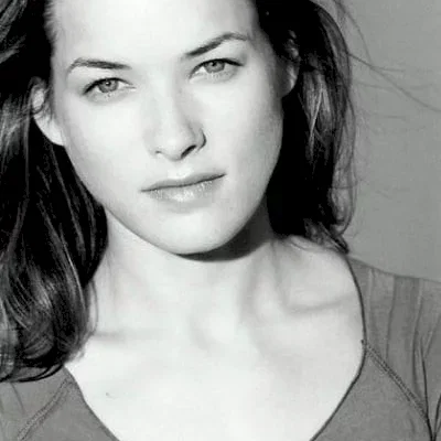 Nicole DeHuff