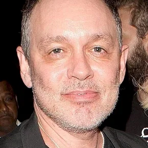 Photo star : Doug Hutchison