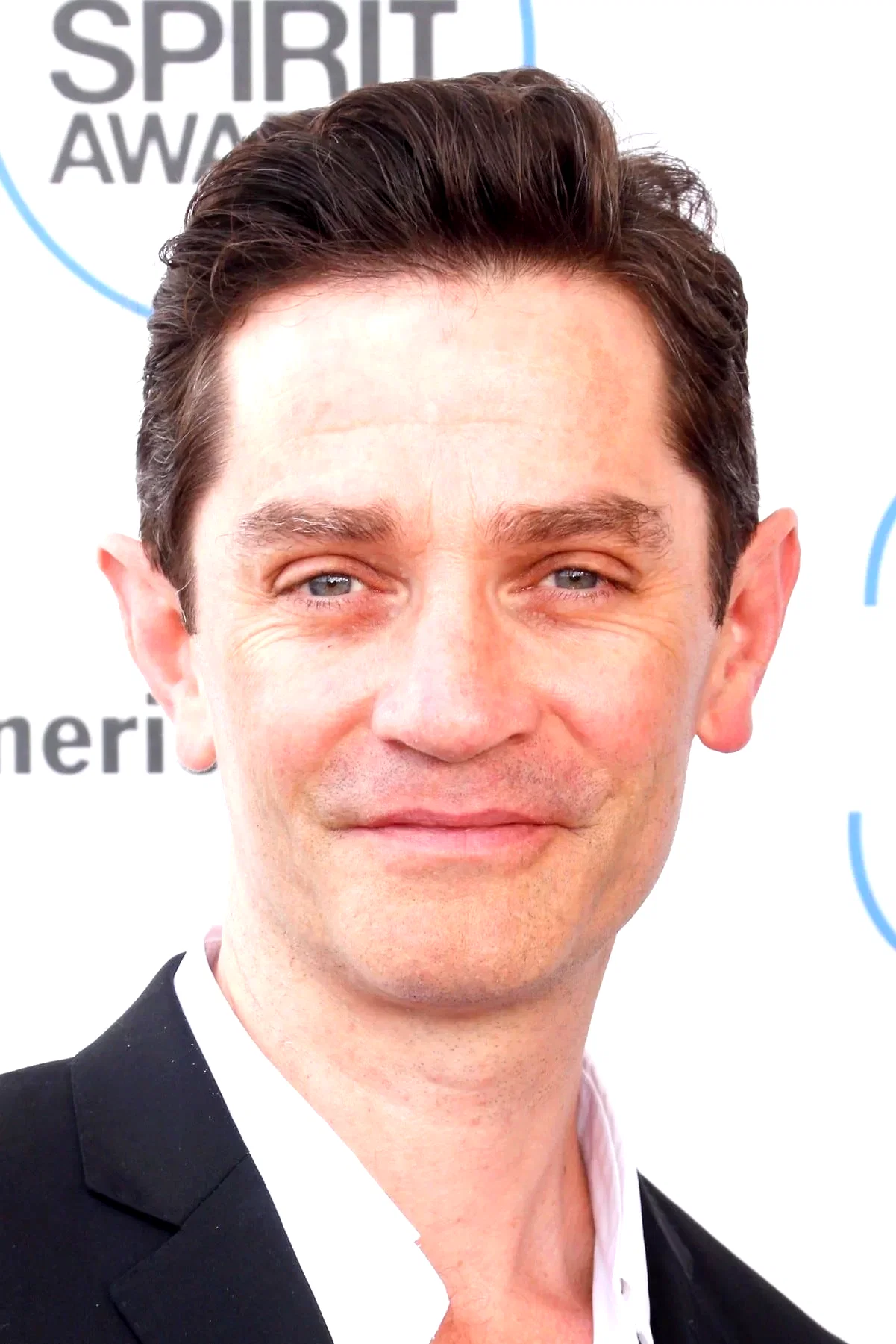  James Frain