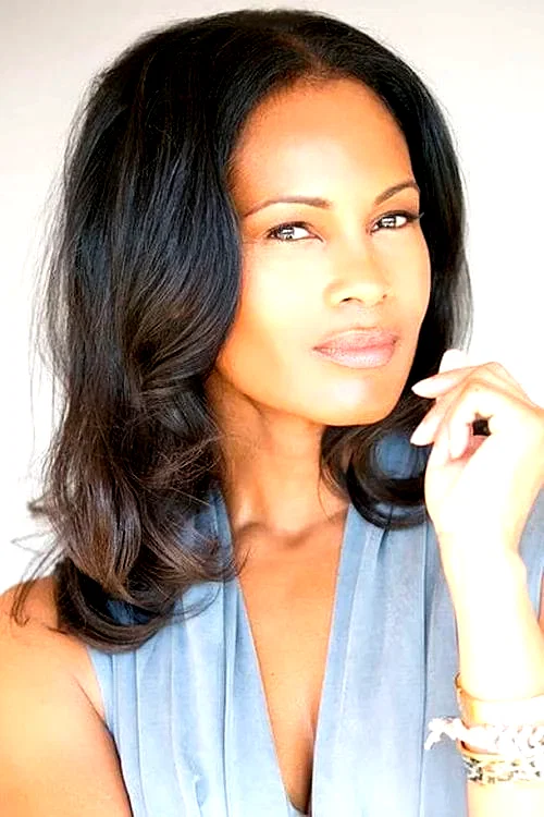 Robinne Lee