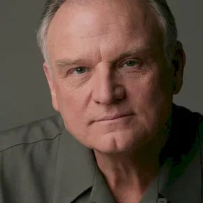 Photo star :  Bill Smitrovich