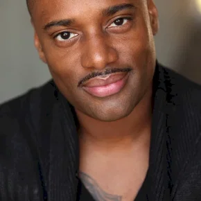 Photo star : Charles Malik  Whitfield