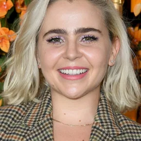 Photo star :  Mae Whitman