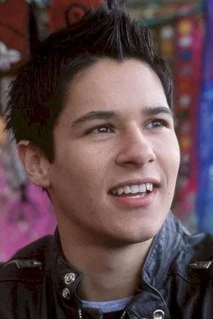  Oliver James photo
