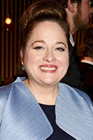  Beatie Edney