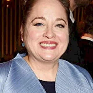  Beatie Edney