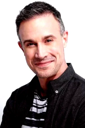  Freddie Prinze Jr.