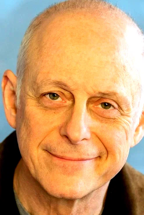  Mark Blum