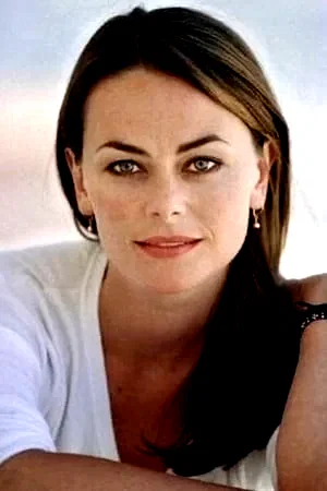  Polly Walker