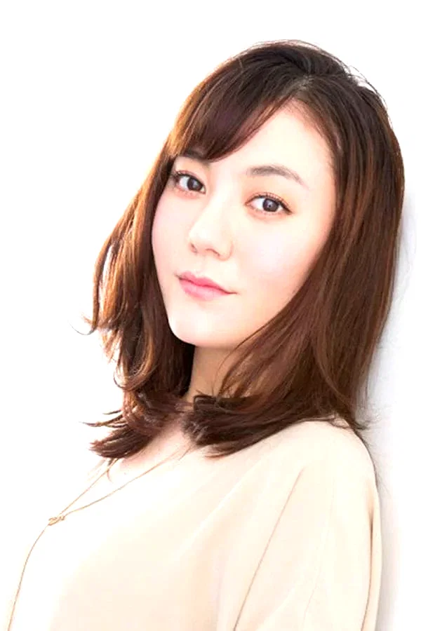  Anne Suzuki