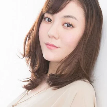  Anne Suzuki
