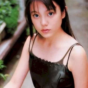  Anne Suzuki