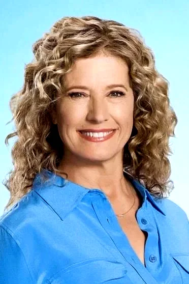  Nancy Travis