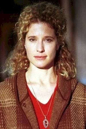  Nancy Travis photo