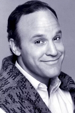  Louis Giambalvo photo