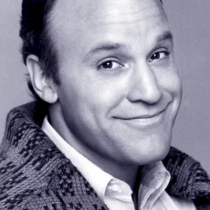  Louis Giambalvo