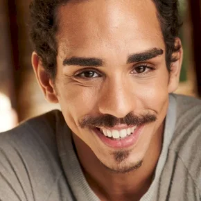 Photo star : Ray Santiago