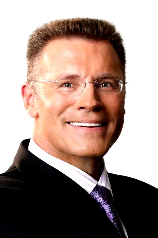 Howie  Long