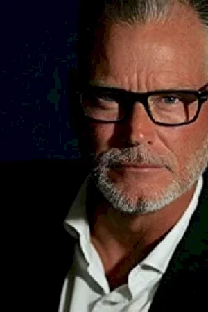 Steven  Brown photo