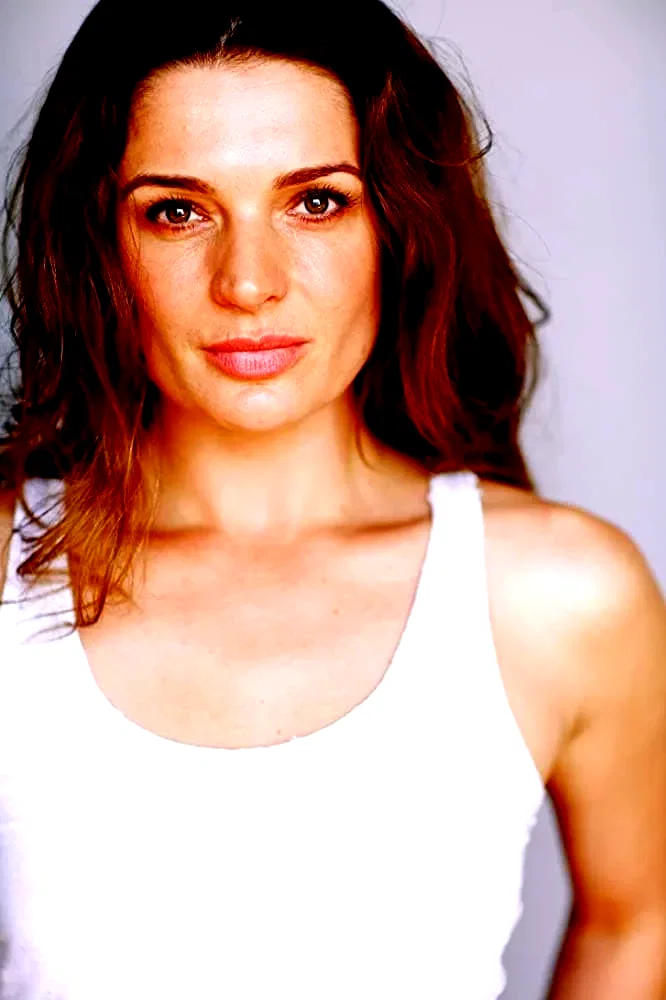  Danielle Cormack
