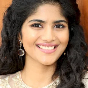Photo star :  Megha Akash