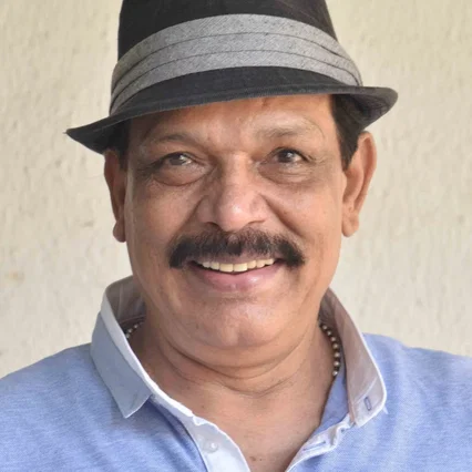 Govind Namdeo