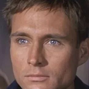 Photo star :  John Phillip Law