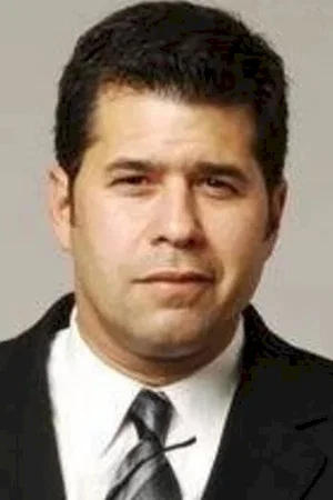 Julian Reyes photo