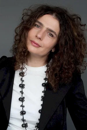 Arsinée Khanjian photo