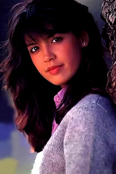 Phoebe Cates