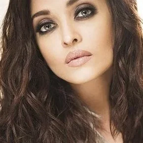 Photo star :  Aishwarya Rai Bachchan