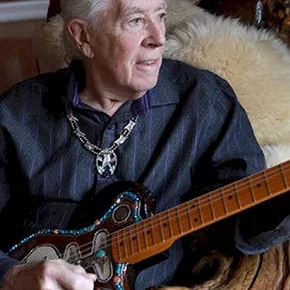 Photo star :  John Mayall