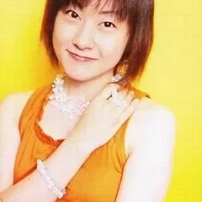 Photo star :  Tomoko Kawakami