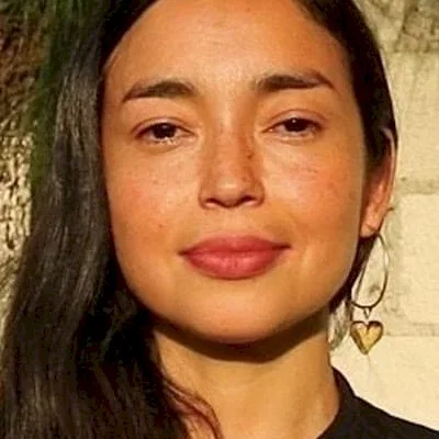  Iazua Larios