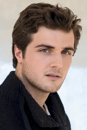 Beau Mirchoff photo