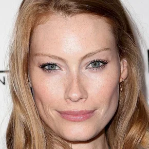 Photo star : Alyssa Sutherland