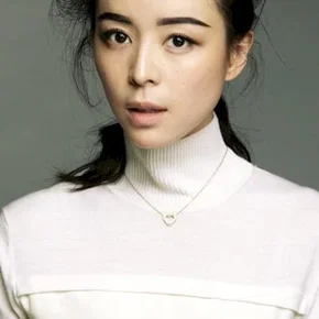 Photo star :  Zhang Jingchu