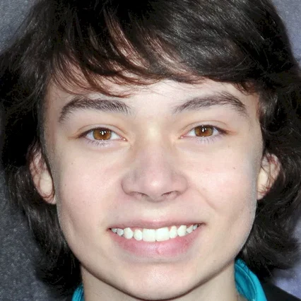 Noah Ringer 