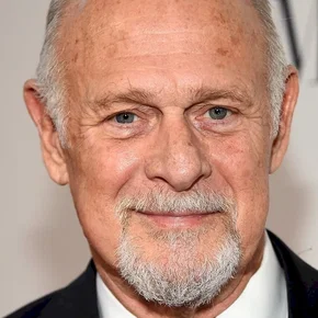 Photo star :  Gerald Mcraney