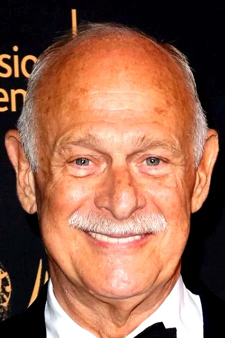  Gerald Mcraney
