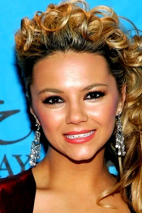  Ashlynn Brooke