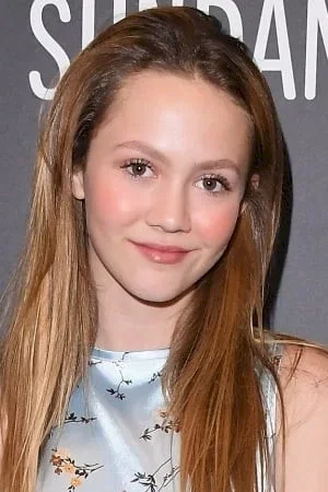 Iris  Apatow photo