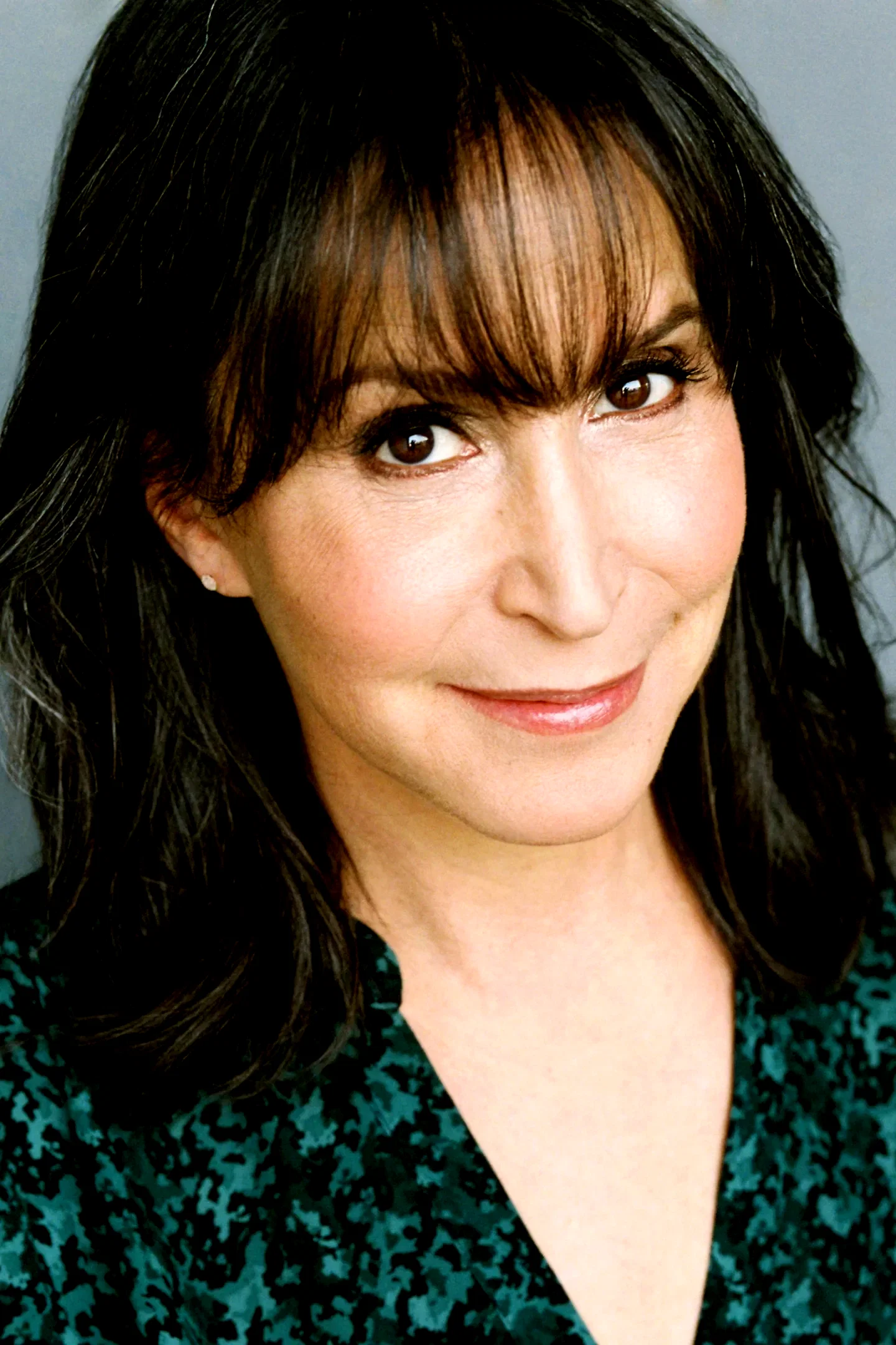  Gina Hecht