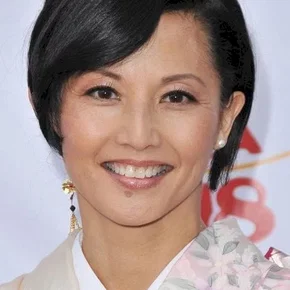 Photo star :  Tamlyn Tomita