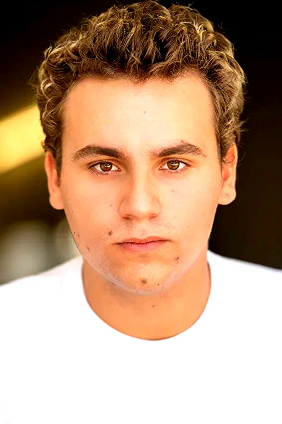  Sage Ryan